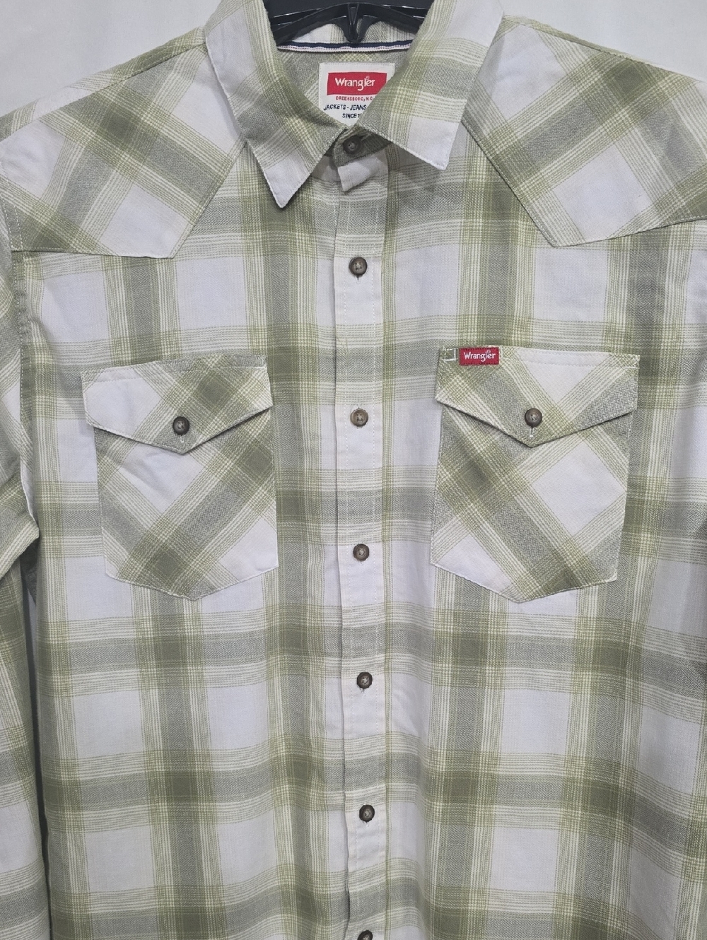 Wrangler Men's Lg Green White Plaid Button Down Shirt Chest Pockets Logo - Picture 3 of 10